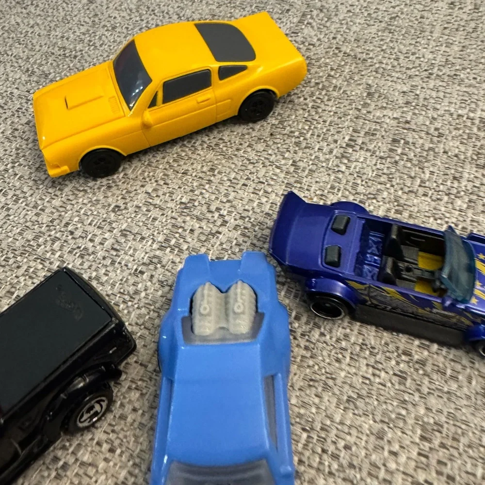 Hot Wheels see photos